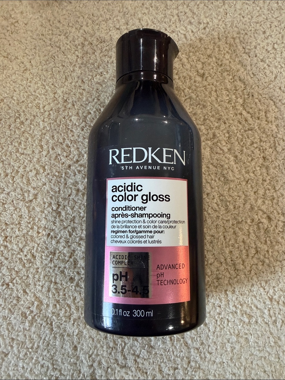 Redken Acidic Color Gloss Conditioner - Black with Pink Label